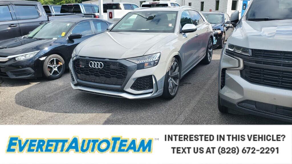 2023 AUDI RS Q8