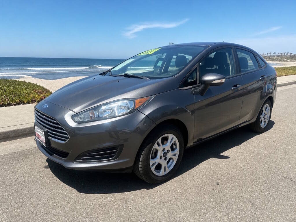 2016 FORD Fiesta