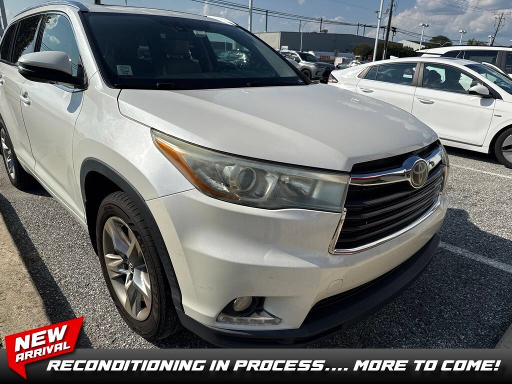 2016 TOYOTA Highlander