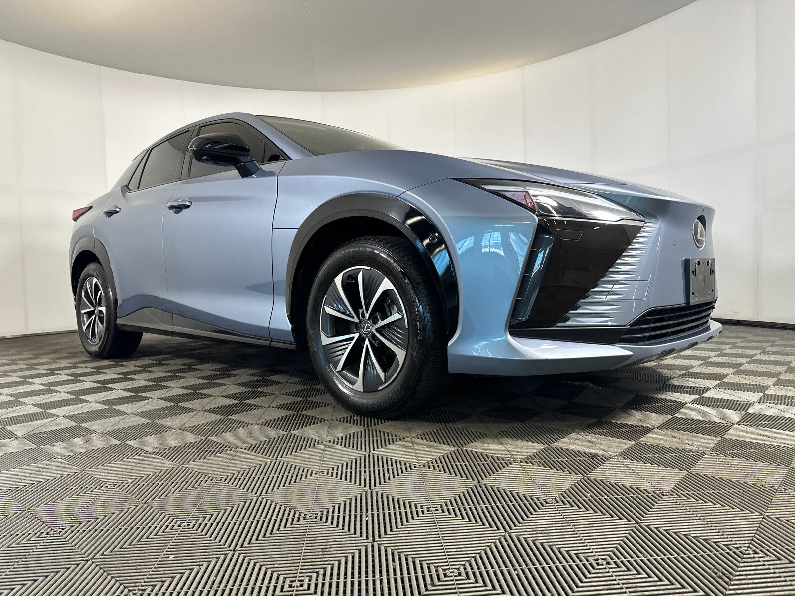 2023 LEXUS RZ 450e