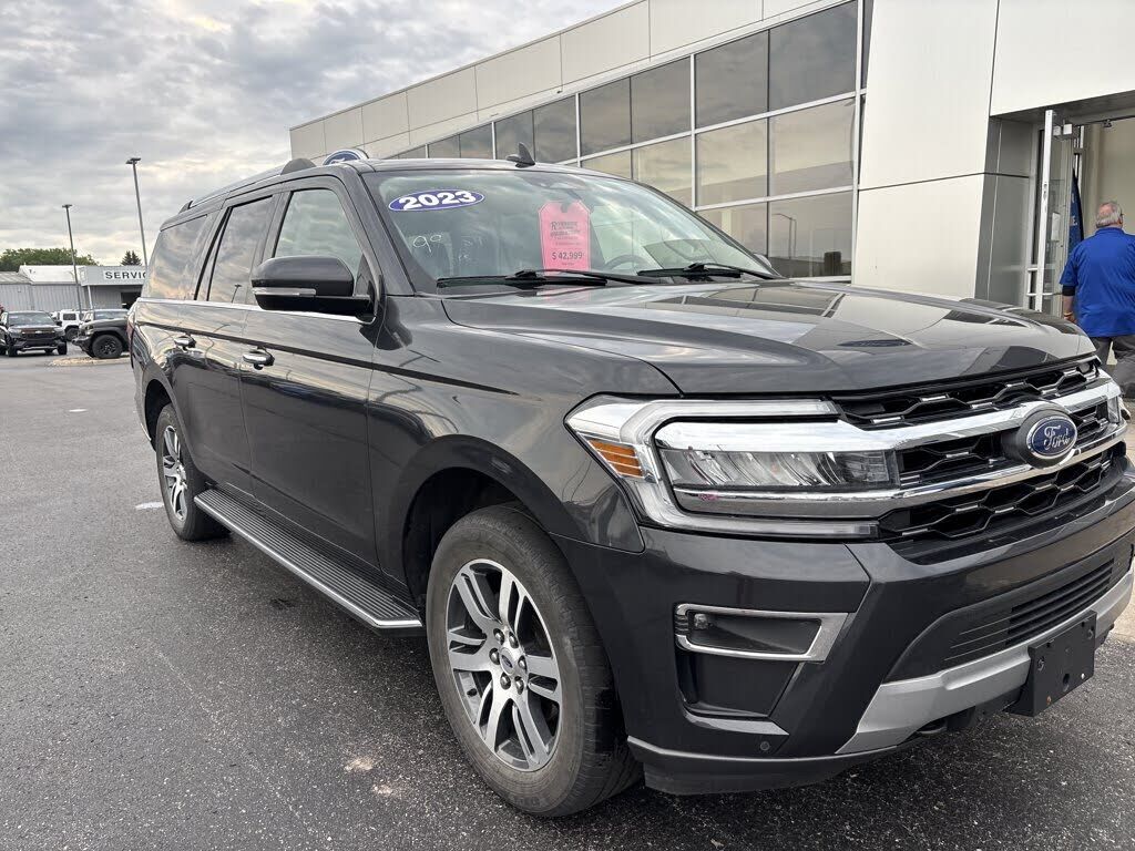 2023 FORD Expedition