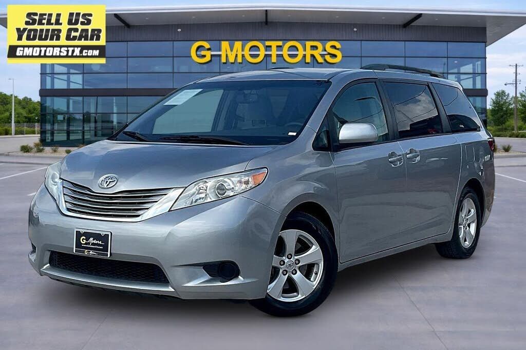 2016 TOYOTA Sienna
