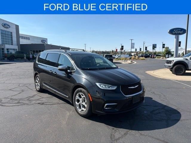 2022 CHRYSLER Pacifica