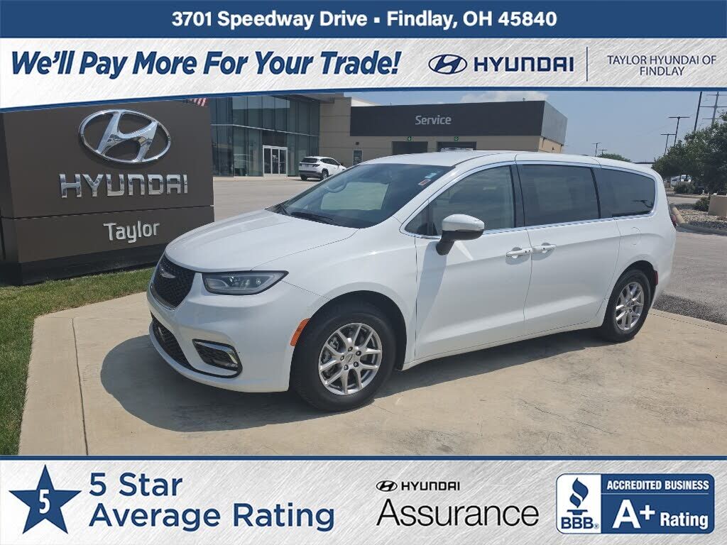 2023 CHRYSLER Pacifica