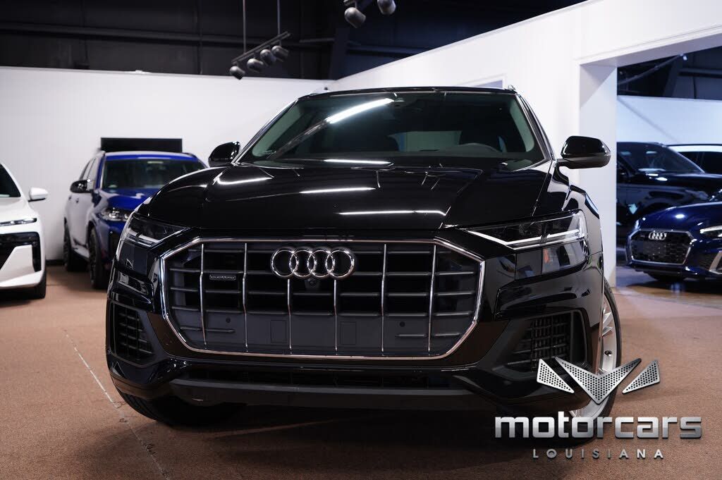 2022 AUDI Q8