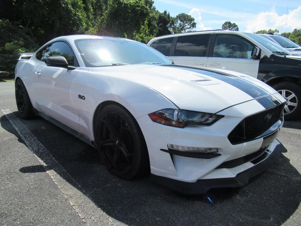 2020 FORD Mustang