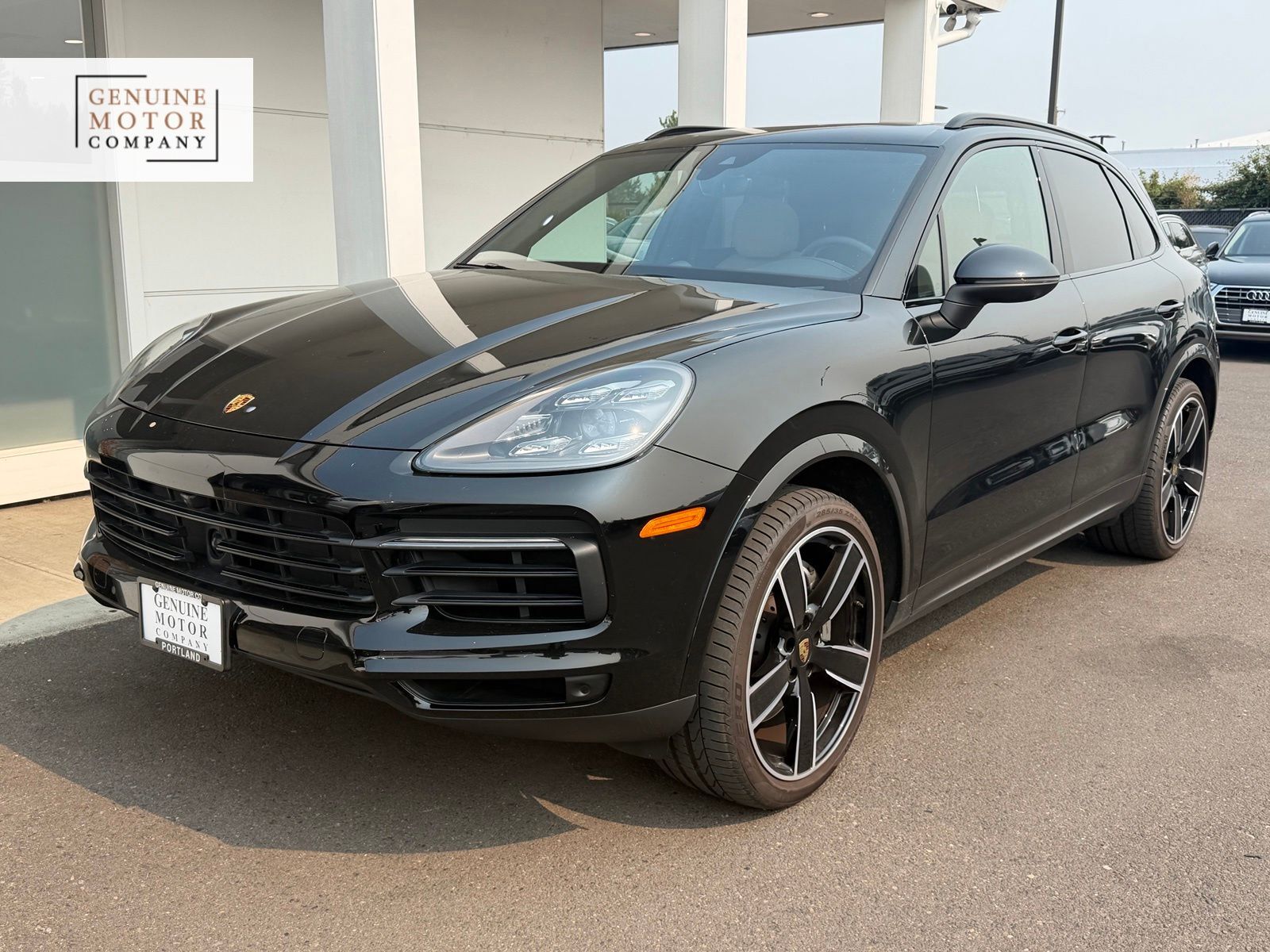 2023 PORSCHE Cayenne