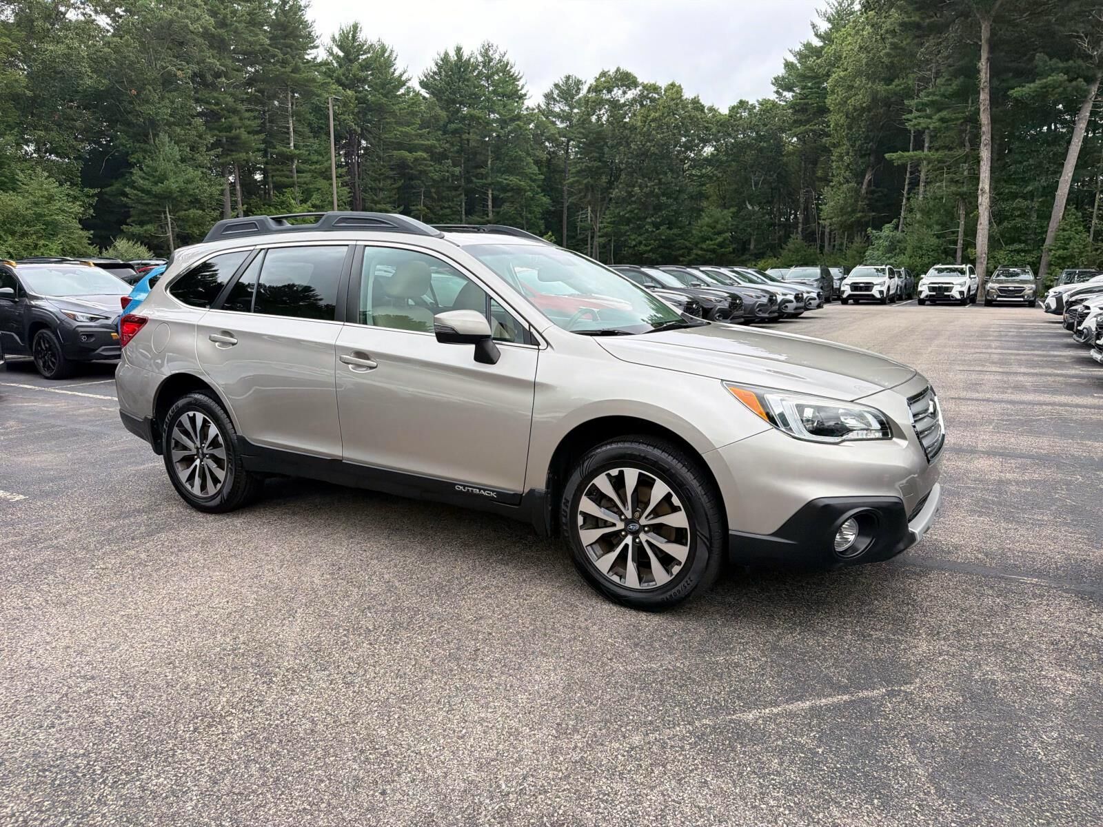 2016 SUBARU Outback