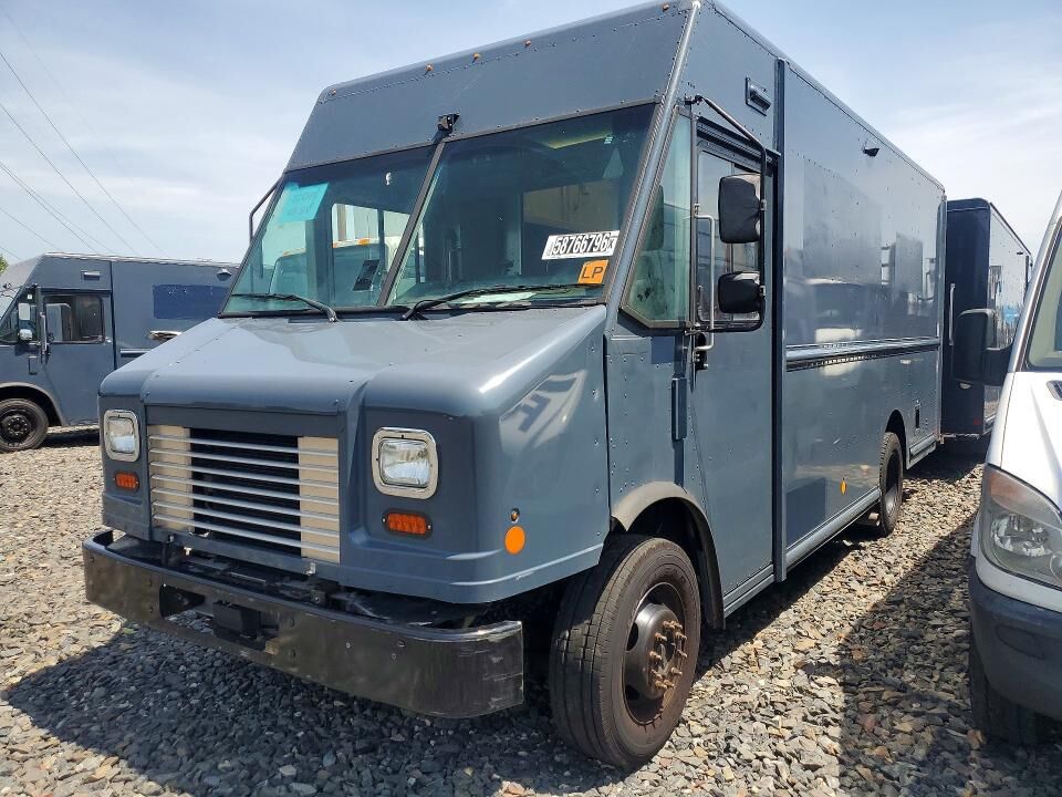 2021 FORD Commercial Chassis