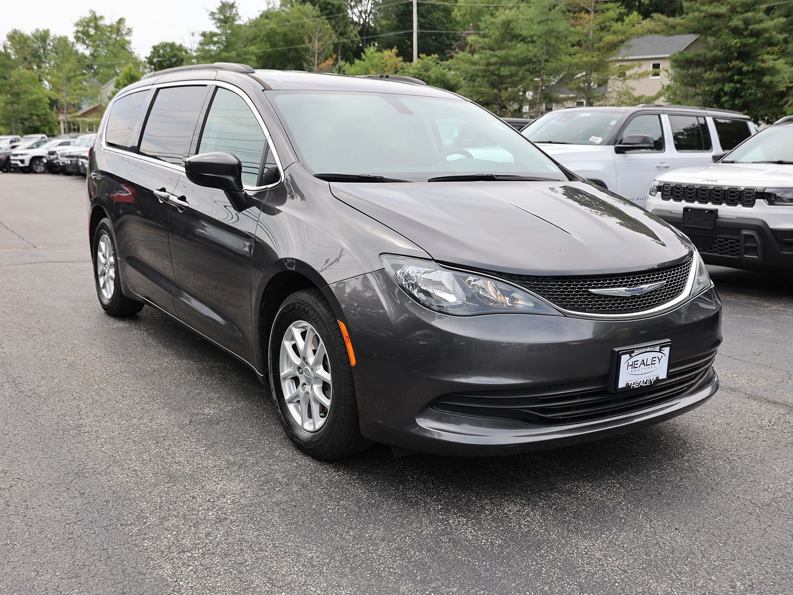 2020 CHRYSLER Voyager