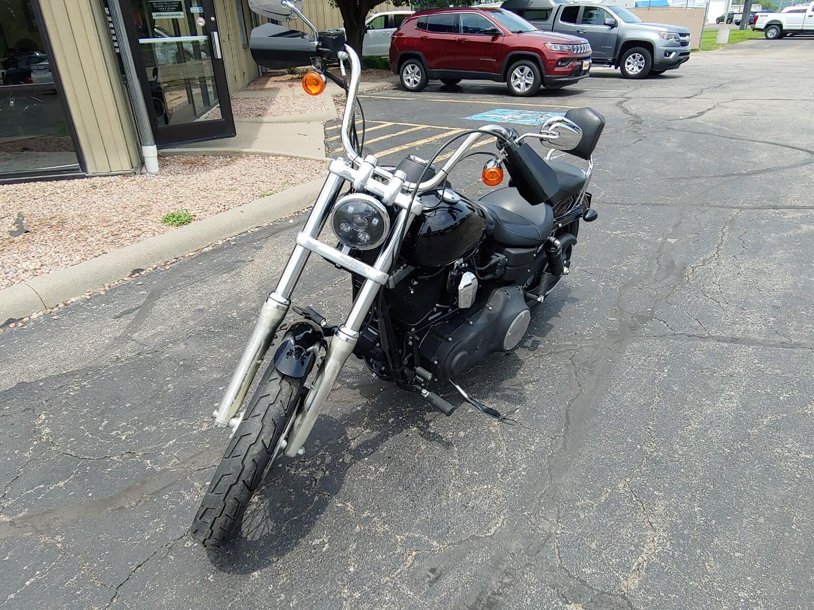 2011 HARLEY DAVIDSON FXDB / Dyna Street Bob