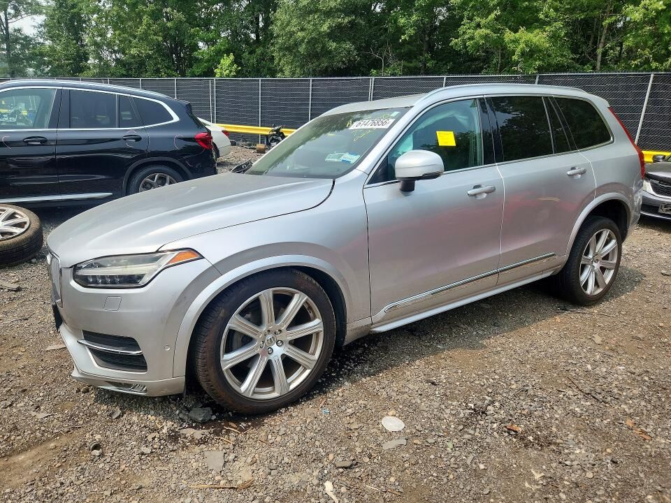 2016 VOLVO XC90
