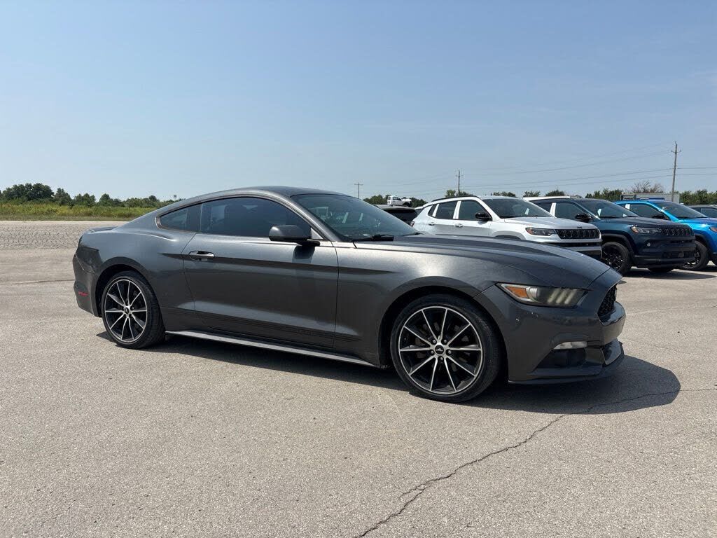2015 FORD Mustang