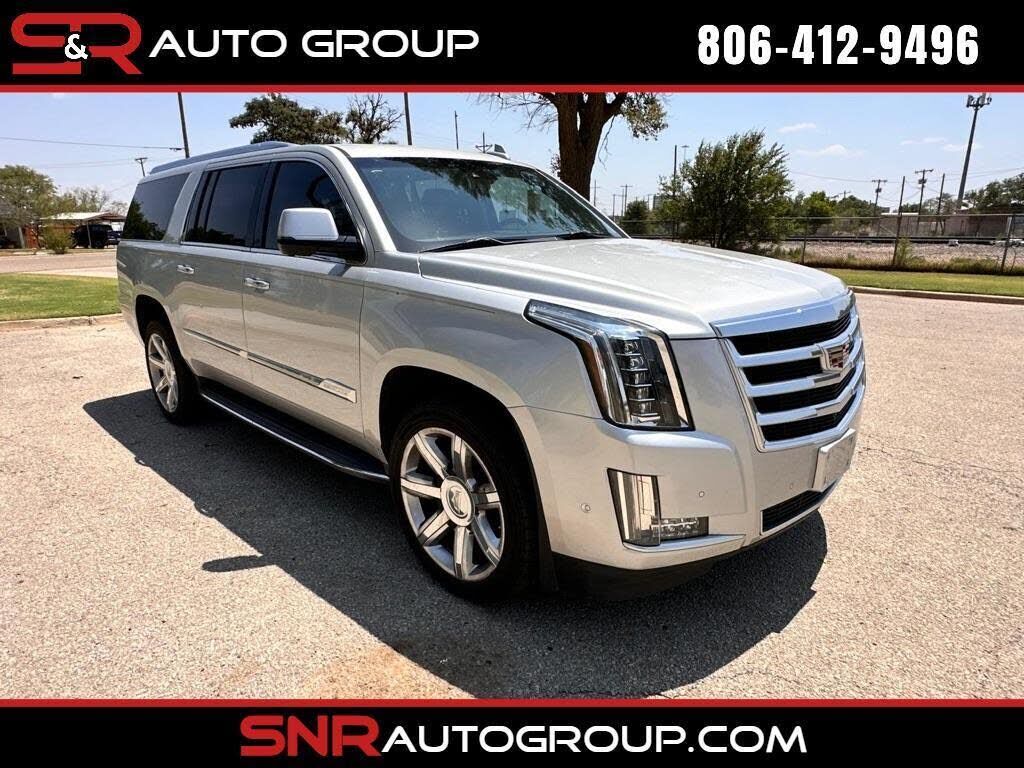 2017 CADILLAC Escalade ESV
