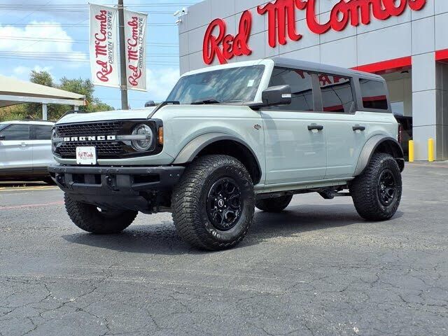 2023 FORD Bronco