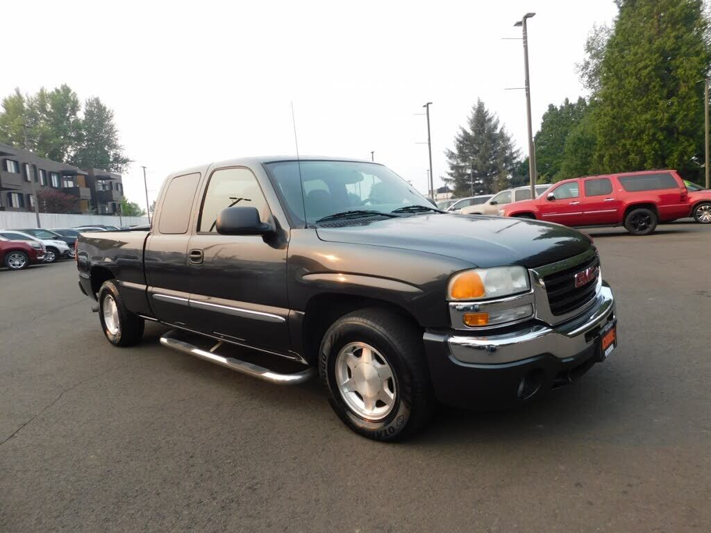 2004 GMC Sierra