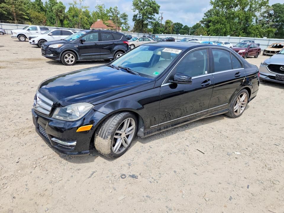 2013 MERCEDES-BENZ C-Class