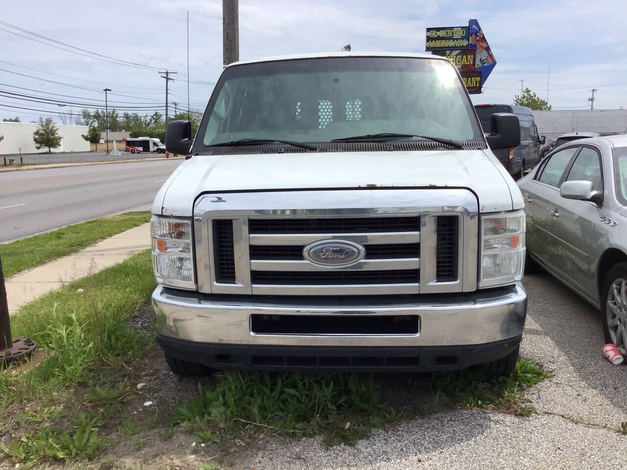 2013 FORD E-250