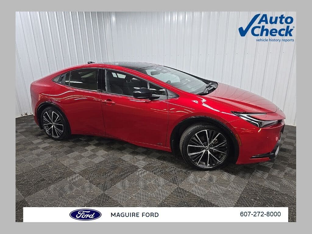 2024 TOYOTA PRIUS