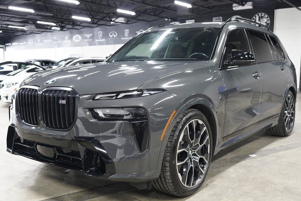 2023 BMW X7