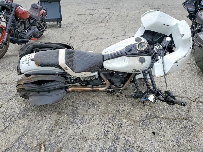 2015 HARLEY DAVIDSON FXDB103 / Dyna Street Bob