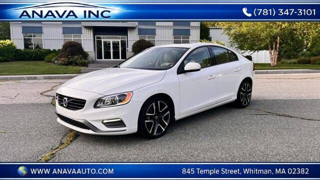 2017 VOLVO S60