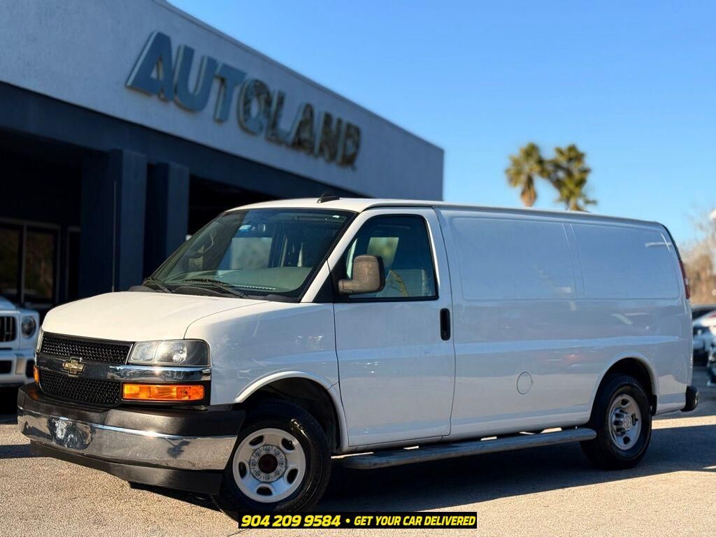 2019 CHEVROLET Express