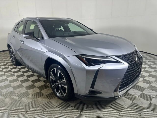 2024 LEXUS UX