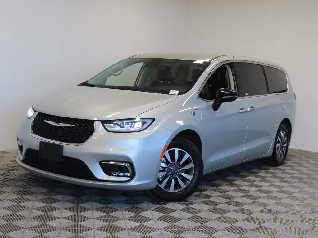 2024 CHRYSLER Pacifica
