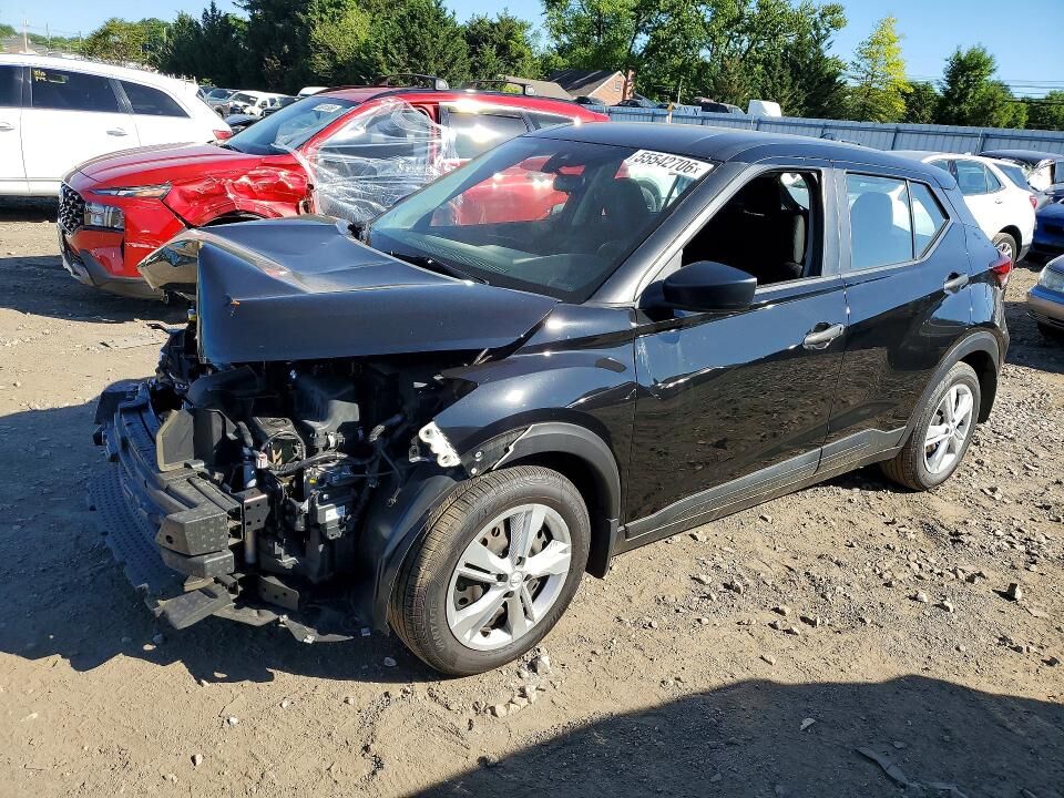 2022 NISSAN Kicks