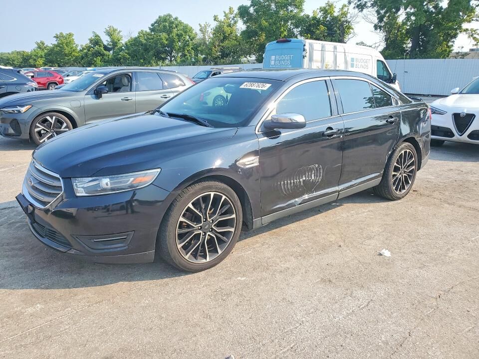 2013 FORD Taurus