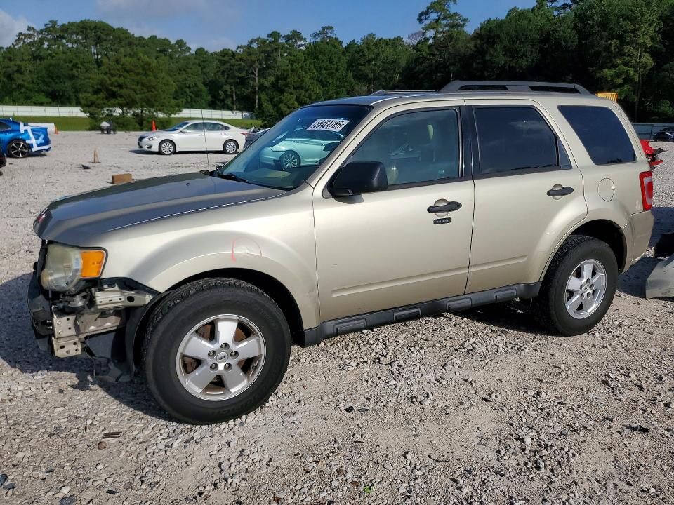 2011 FORD Escape