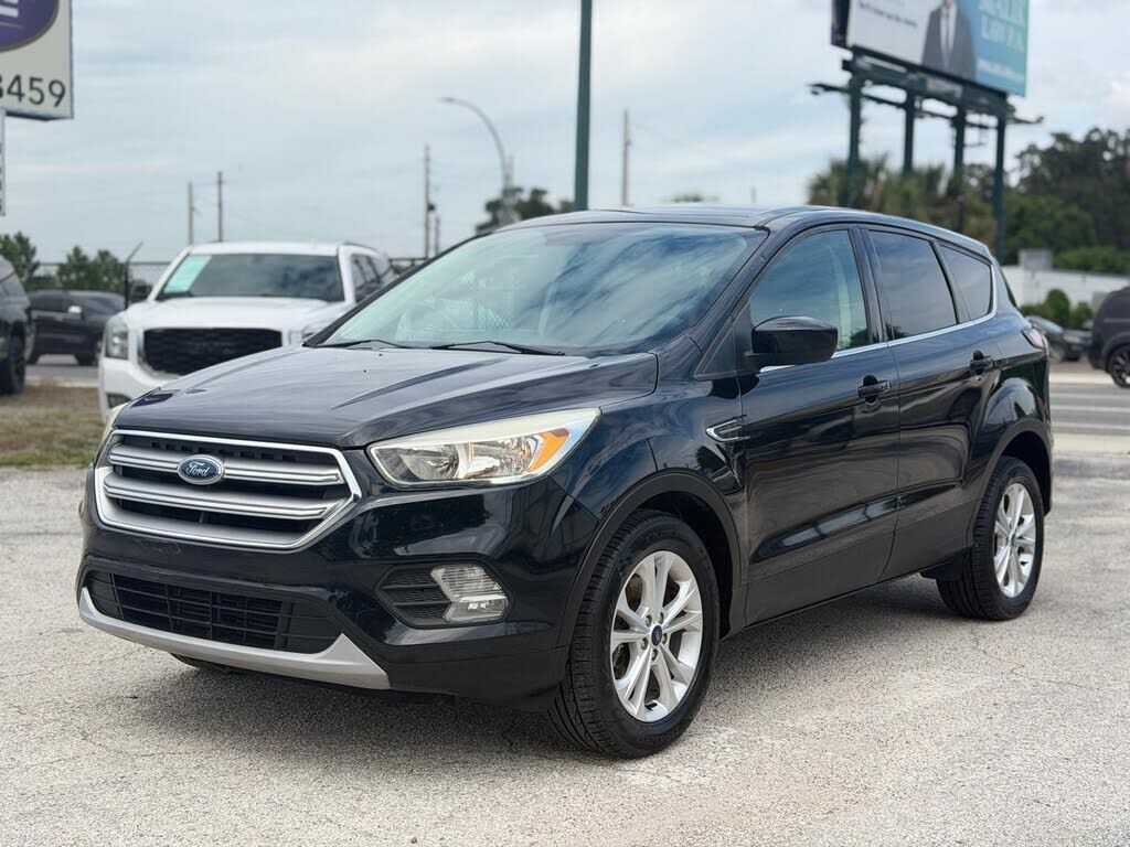 2017 FORD Escape