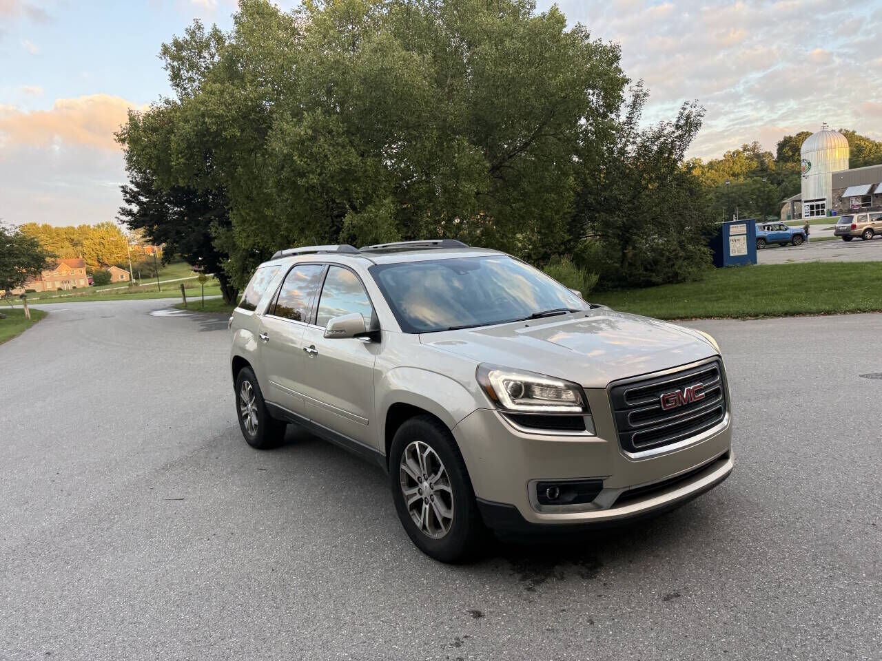 2016 GMC Acadia