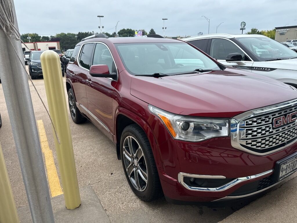 2017 GMC Acadia