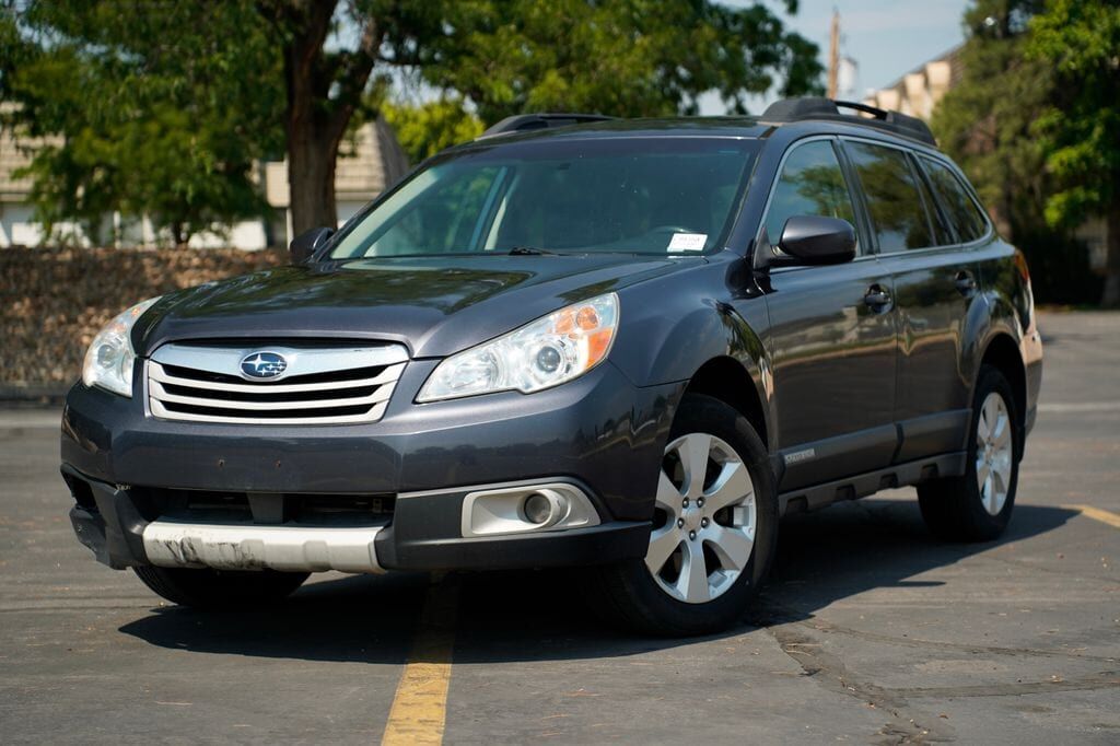 2011 SUBARU Outback