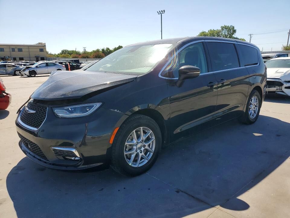 2023 CHRYSLER Pacifica