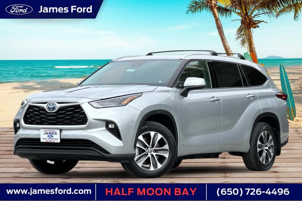 2022 TOYOTA Highlander