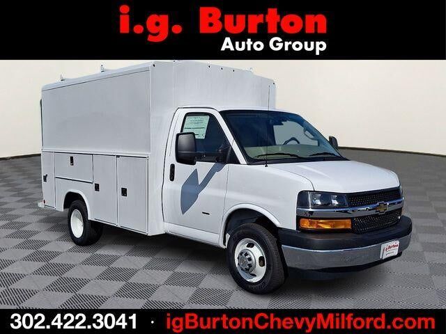 2026 CHEVROLET Express