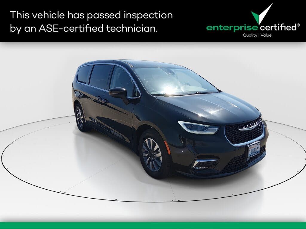 2023 CHRYSLER Pacifica