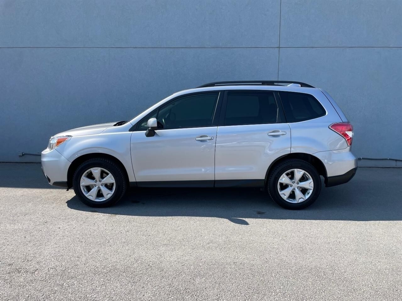 2016 SUBARU Forester