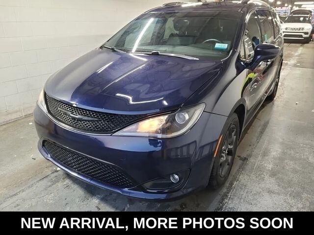 2019 CHRYSLER Pacifica