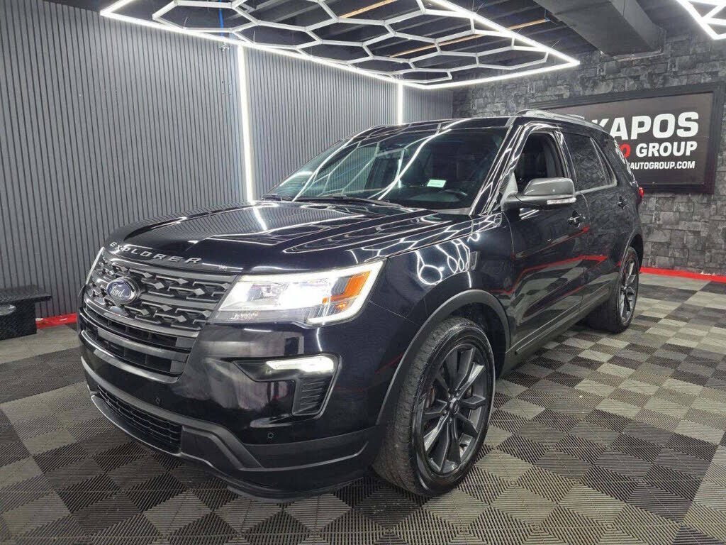 2018 FORD Explorer
