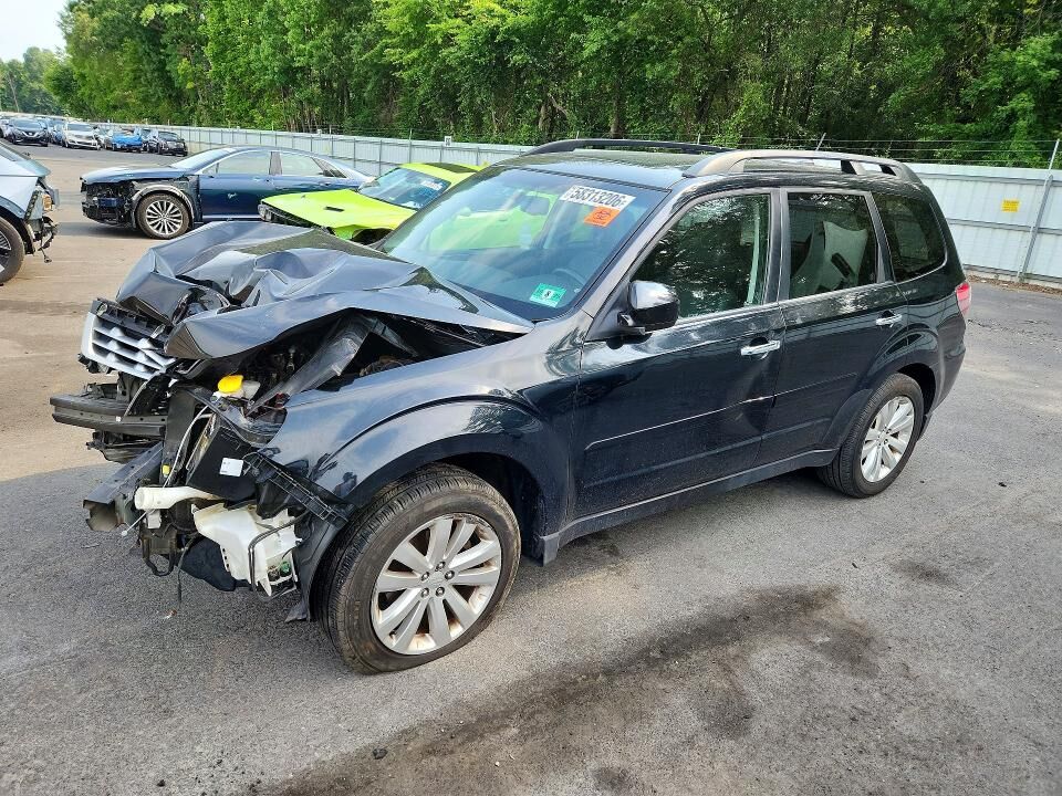 2013 SUBARU Forester