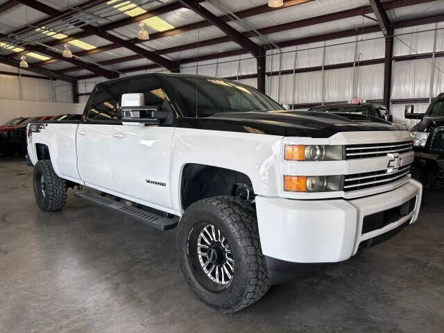 2017 CHEVROLET Silverado