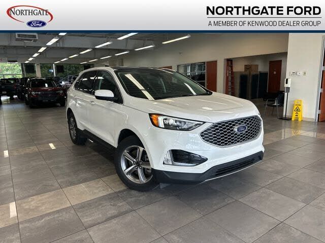 2023 FORD Edge
