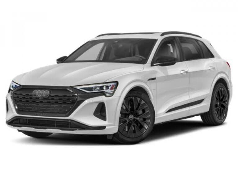2024 AUDI Q8