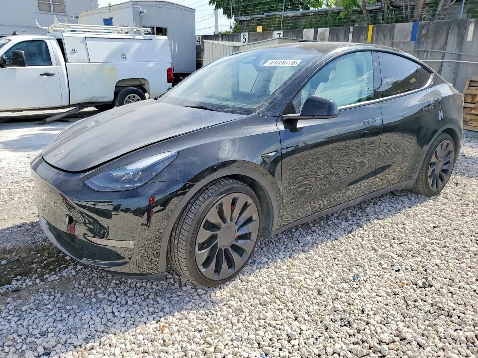 2023 TESLA Model Y