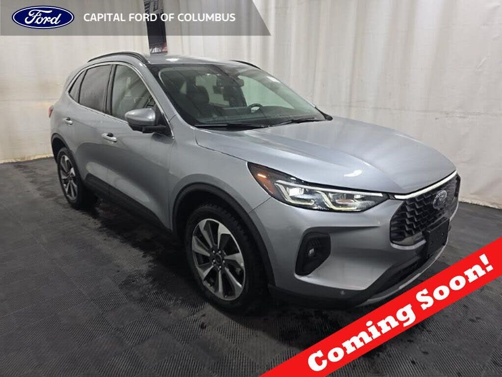 2024 FORD Escape