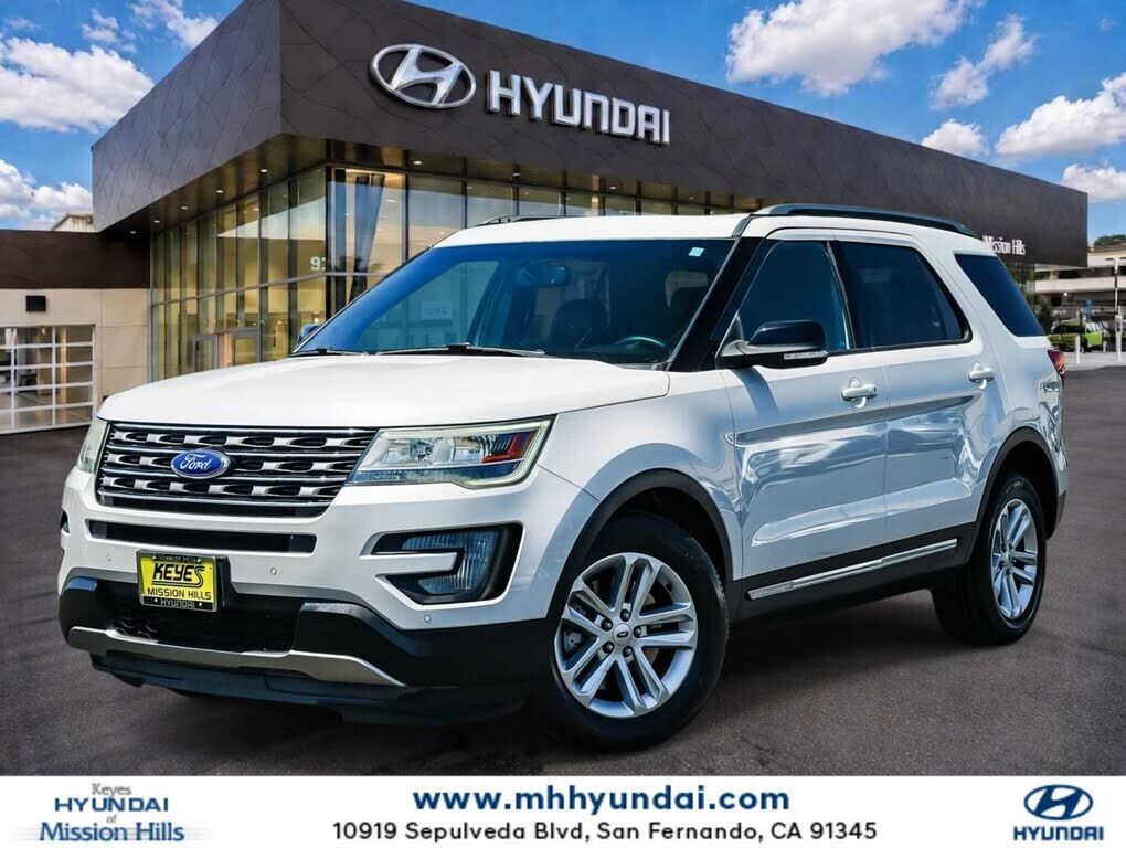 2017 FORD Explorer